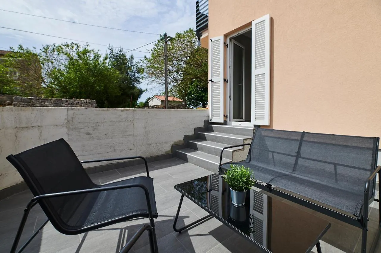 Villa Dvori Bašanija 아파트
